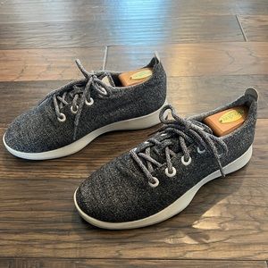 Allbirds dark gray women’s wool runners